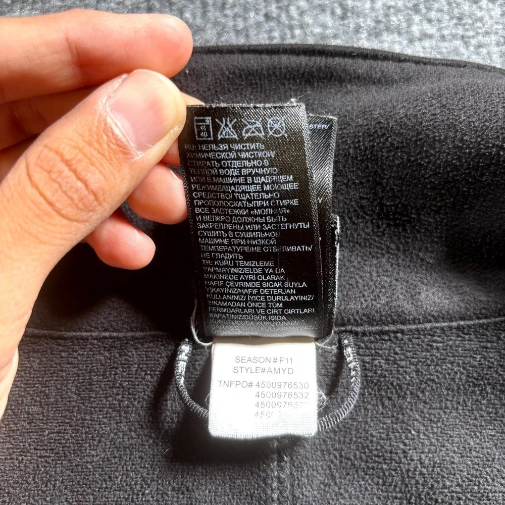 The North Face Jacket Mens Small Black Fleece Lined Full Zip Outdoor Windbreaker